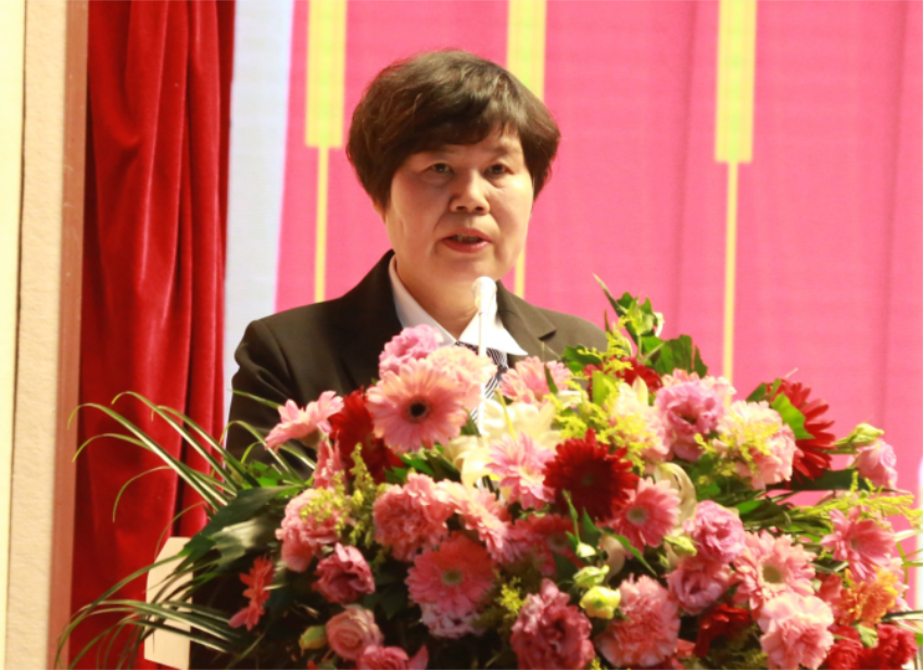 乐鱼·（中国区）体育官方网站-Leyu Sports
第一届党委班子选举大会---徐州市树恩中学总校长薛淑萍同志致开幕辞